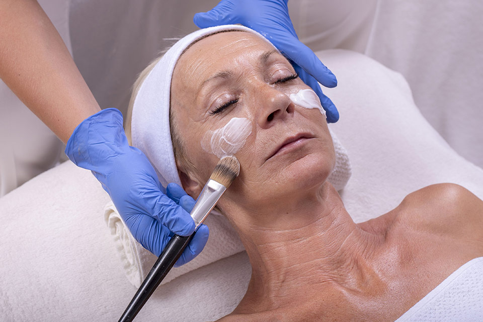 Anti-Aging Lifting at Avé Aesthetics in Queens NY