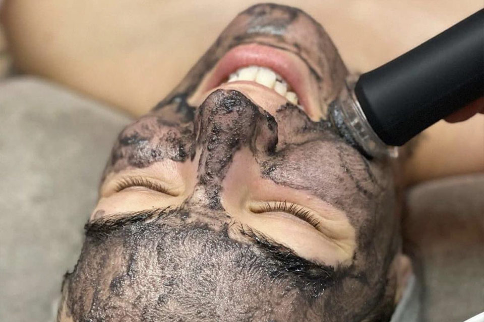 Geneo Facial at Avé Aesthetics in Queens NY